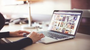 Read more about the article Exploring the Role of Social Identity in Online Color Prediction Communities