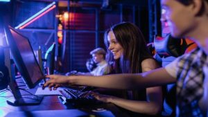 Read more about the article The Power of Online Gaming Communities: Fostering Connection and Collaboration