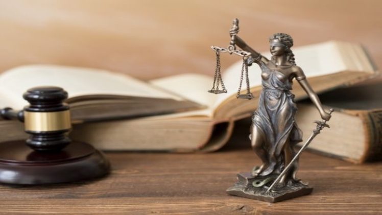 You are currently viewing How a Criminal Defense Lawyer Can Protect Your Rights in NYC