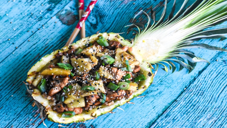 You are currently viewing Guide on Chicken Teriyaki Pineapple Bowls Recipe